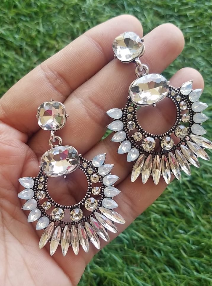 White Stone Stud Earrings – Mugdha Jewellery