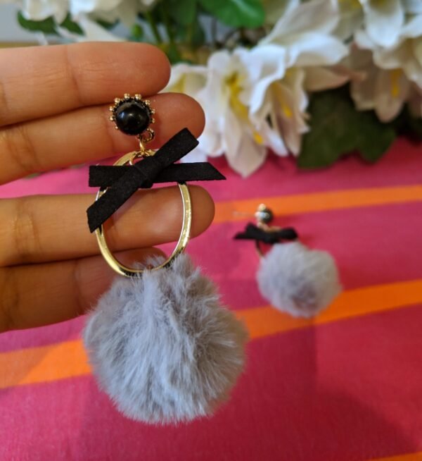 Western Grey Flur Earring BJW013 - Image 3