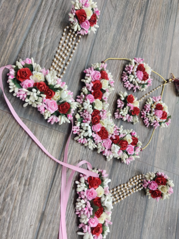 customized flower jewellery set for haldi for bridal
